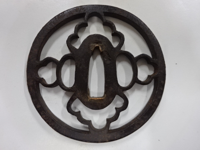 鉄地　透かし　鍔